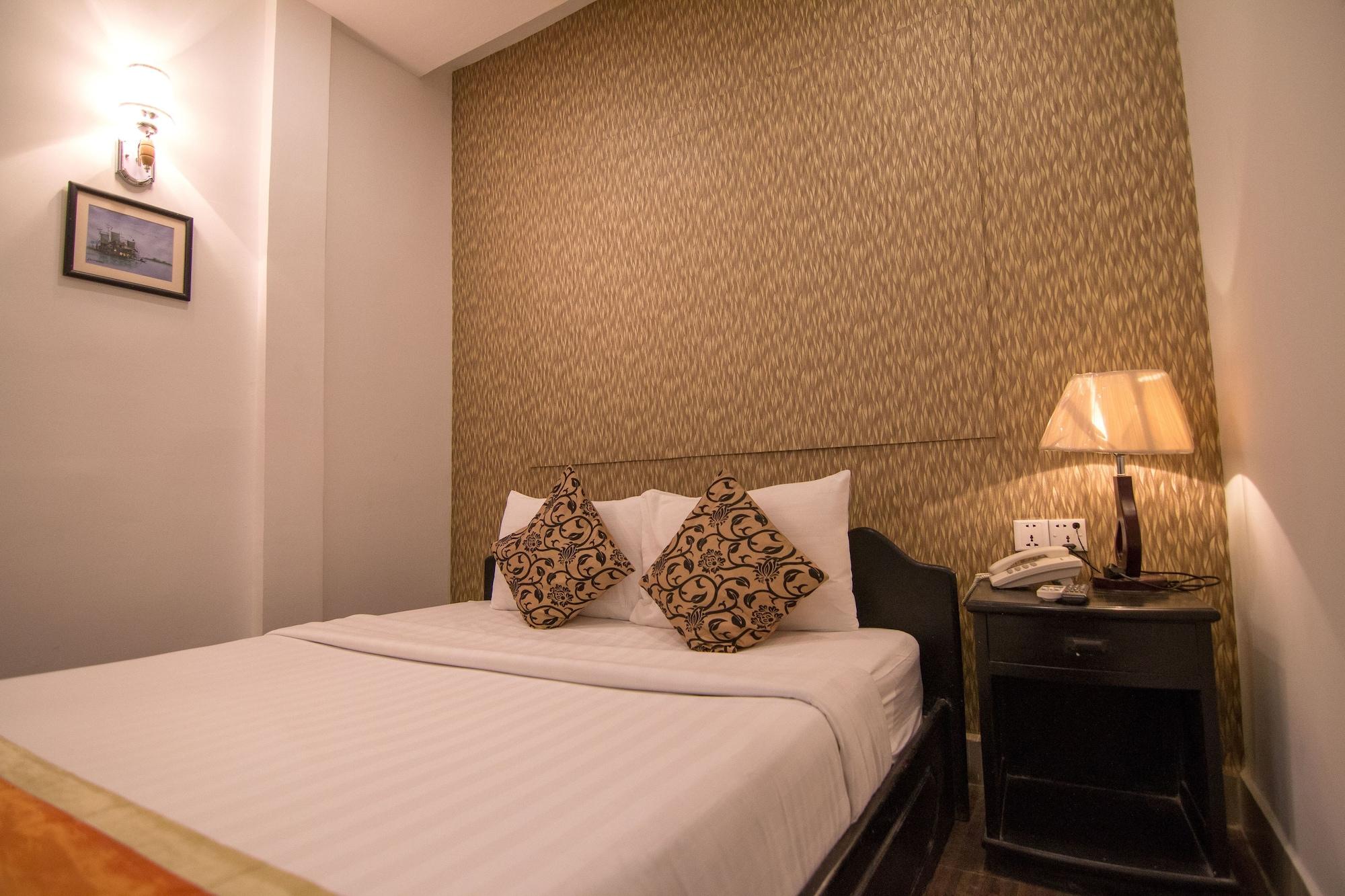 Diamond Palace Hotel Phnom Penh Ngoại thất bức ảnh